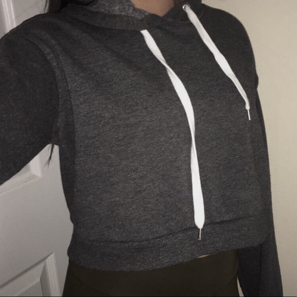 cropped hoodie